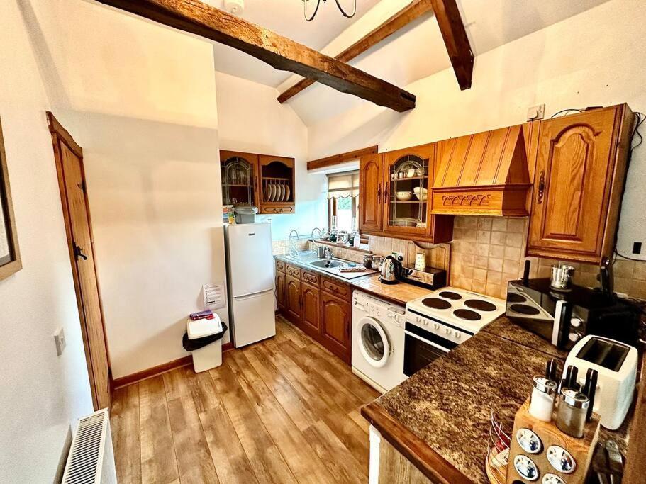 הוילה Llangwm-Isaf Detached One Level Stone Barn מראה חיצוני תמונה